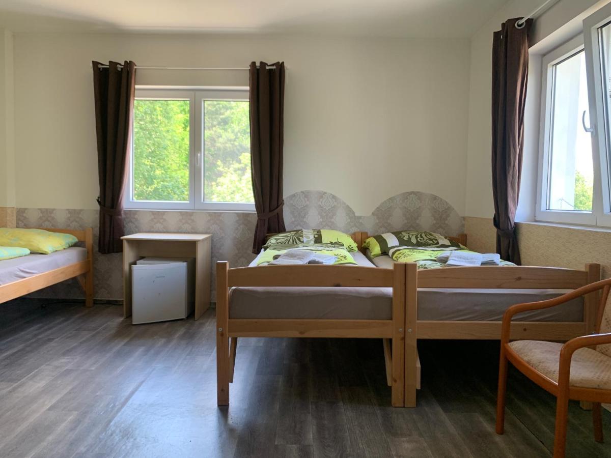 Penzion U Jezera Hotel Konstantinovy Lázně Buitenkant foto